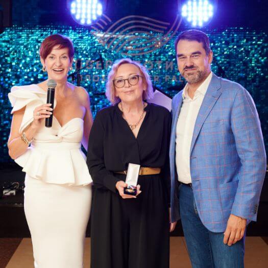 Фото на сцене