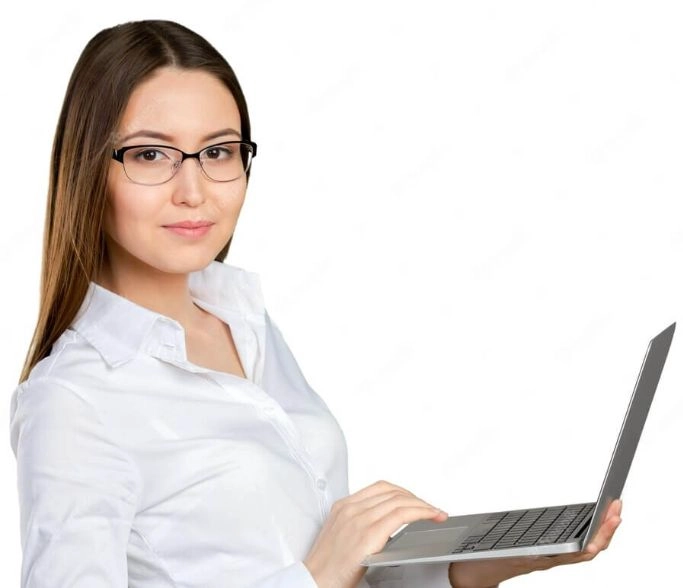 Девушка с ноутбуком